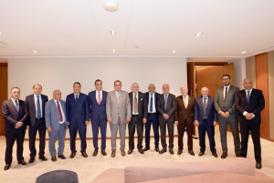 تقوية دور غرف التجارة والصناعة والخدمات في تعزيز التنمية الاقتصادية والاجتماعية بالمملكة